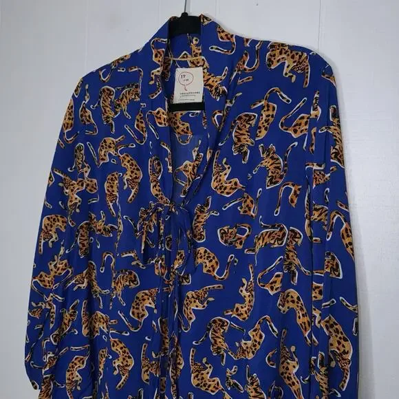 Conversations By Anthropologie Women’s Tiger Print Top Blue Size 12 - Picture 3 of 5